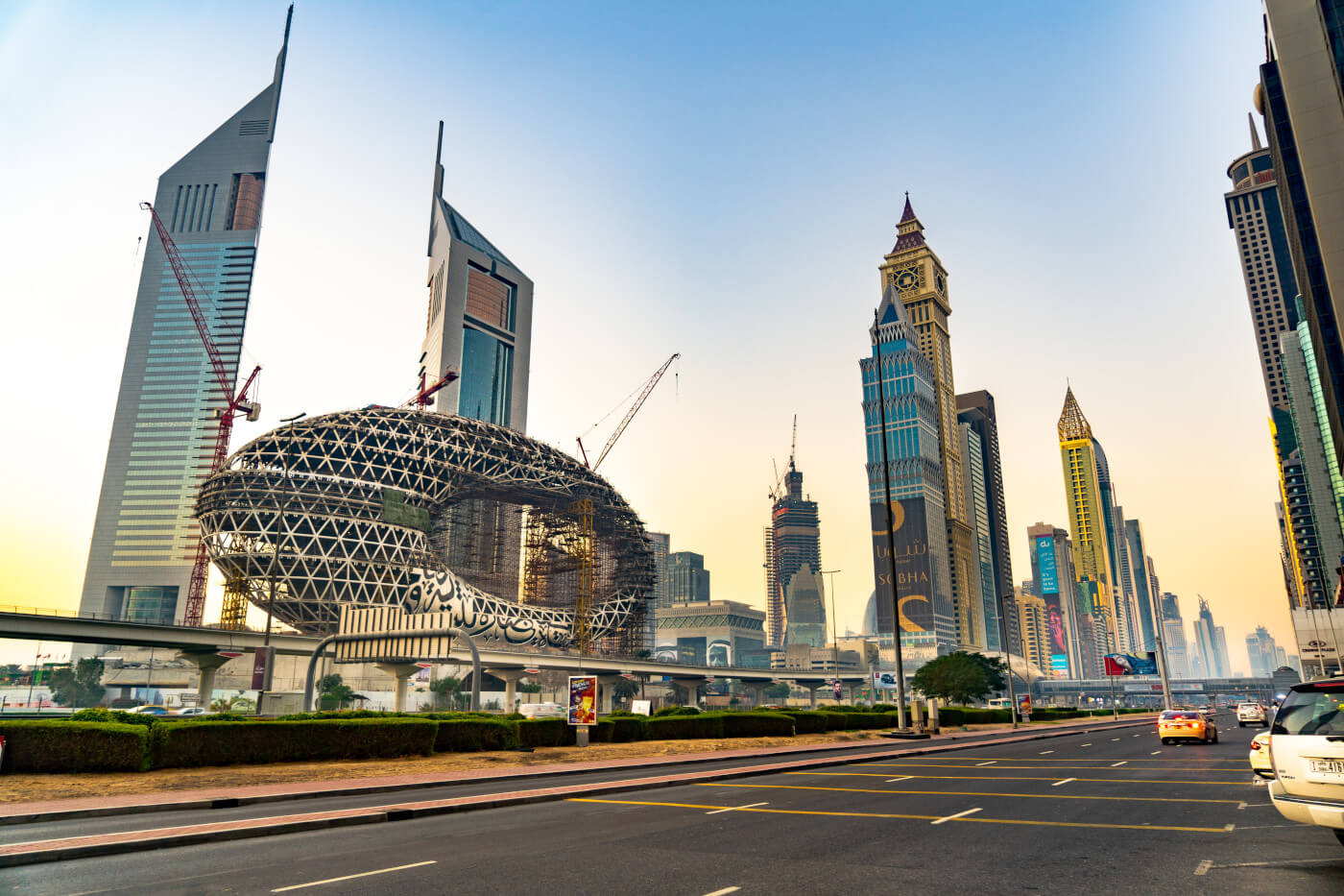 sheik-zayed-road-i-dubai_compressed Morbi vitae purus dictum, ultrices tellus in, gravida lectus.